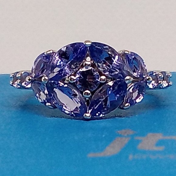 beautiful tanzanite ring! size 6 - Picture 2 of 7